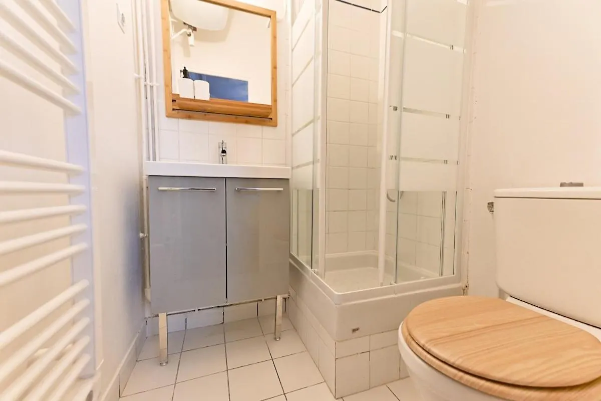 Beautiful Bright Apartment In Paris 0*,  Frankrig