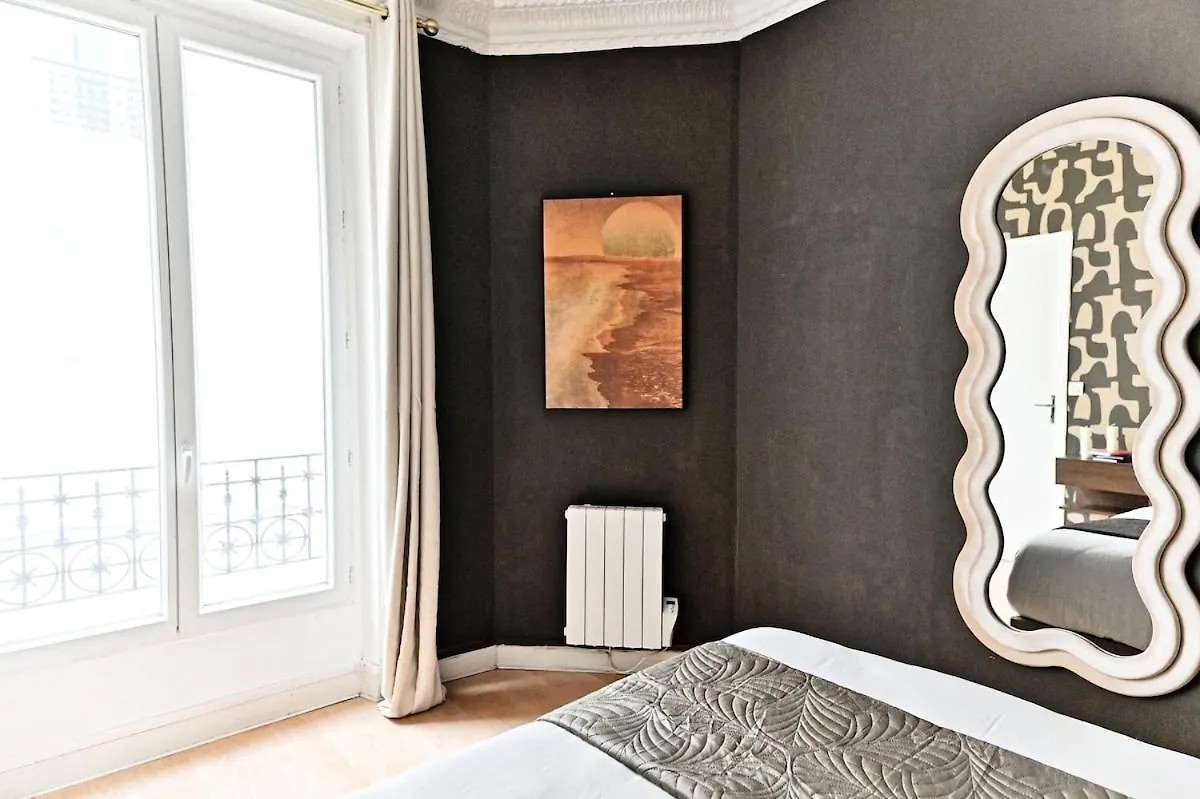 Beautiful Bright Apartment In París 0*,  Francia